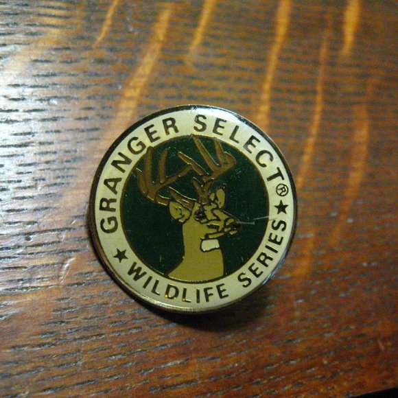 🦌 Granger Select Wildlife Series Vintage Lapel Pin - Picture 1 of 4